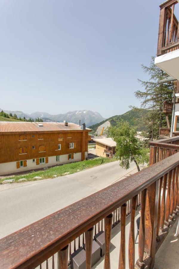 Hotel Le Chamois Alpe d'Huez Exterior photo